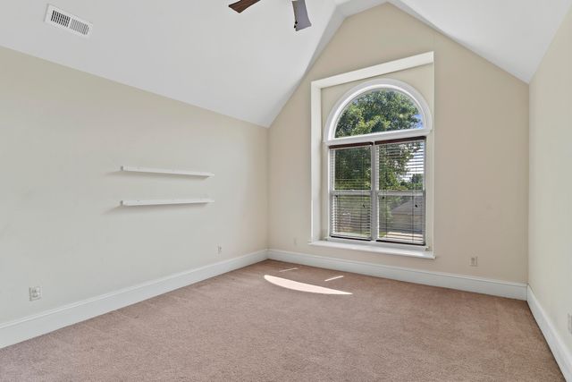 4039 E Melody Lane, Springfield, MO 65809