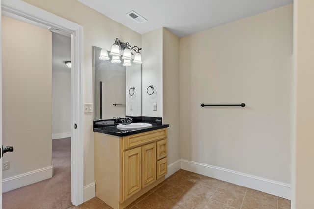 4039 E Melody Lane, Springfield, MO 65809