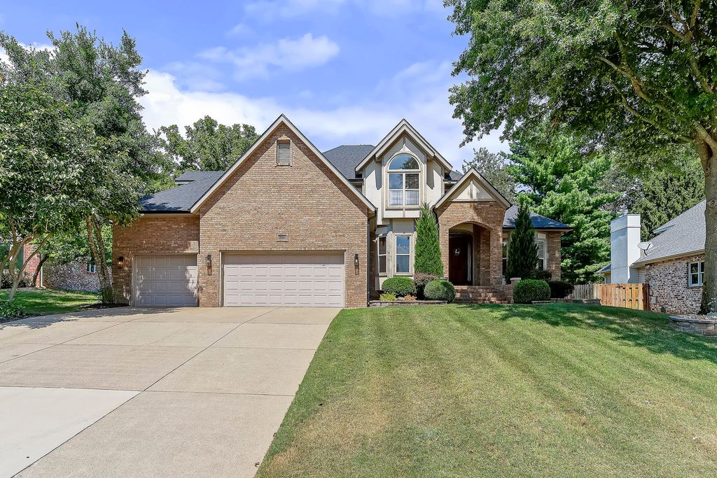 4039 E Melody Lane, Springfield, MO 65809