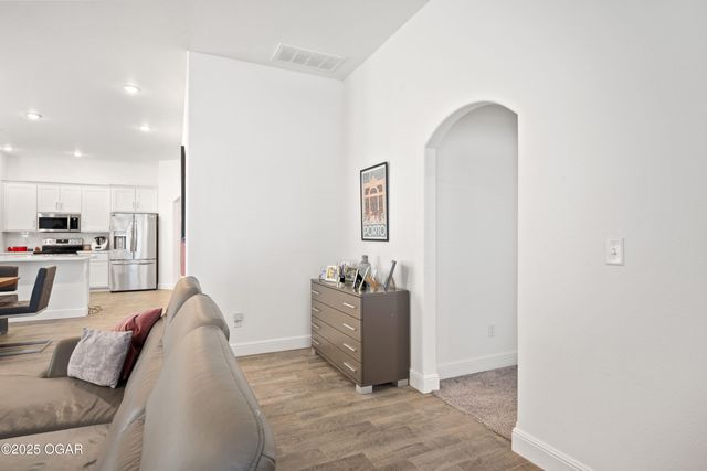 411 Sophia Jane Lane, Duenweg, MO 64841