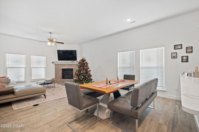 411 Sophia Jane Lane, Duenweg, MO 64841