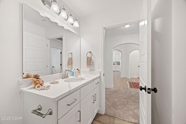 411 Sophia Jane Lane, Duenweg, MO 64841