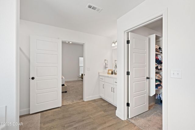 411 Sophia Jane Lane, Duenweg, MO 64841