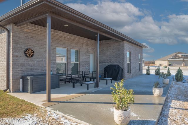 411 Sophia Jane Lane, Duenweg, MO 64841