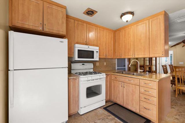 1917 W Flora St, Costa Mesa, CA 92704