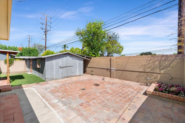 1917 W Flora St, Costa Mesa, CA 92704