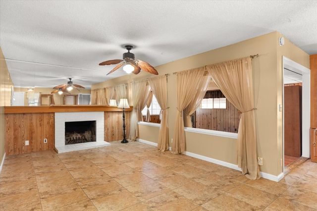 1917 W Flora St, Costa Mesa, CA 92704