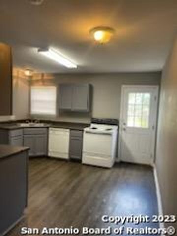 2407 QUAIL RIDGE DR, New Braunfels, TX 78130