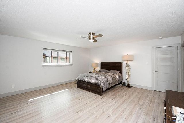 15807 Brookvilla Drive, Houston, TX 77059