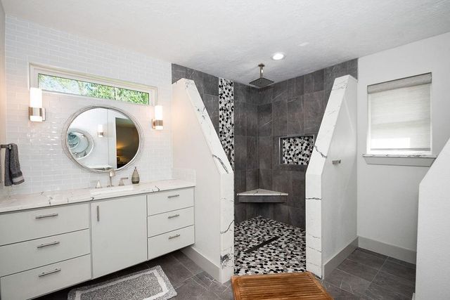 15807 Brookvilla Drive, Houston, TX 77059