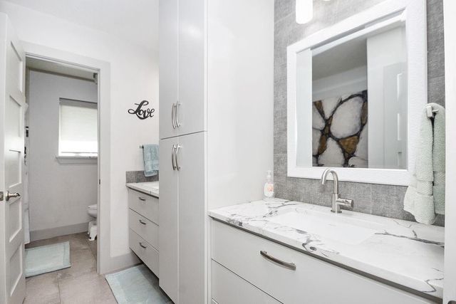 15807 Brookvilla Drive, Houston, TX 77059