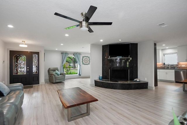 15807 Brookvilla Drive, Houston, TX 77059