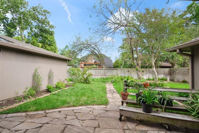 15807 Brookvilla Drive, Houston, TX 77059