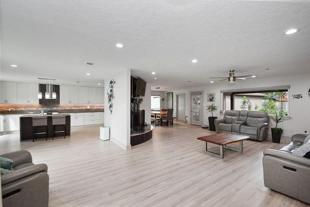 15807 Brookvilla Drive, Houston, TX 77059