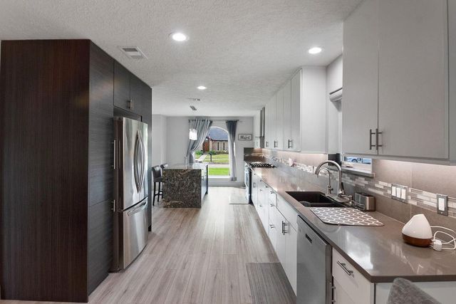 15807 Brookvilla Drive, Houston, TX 77059