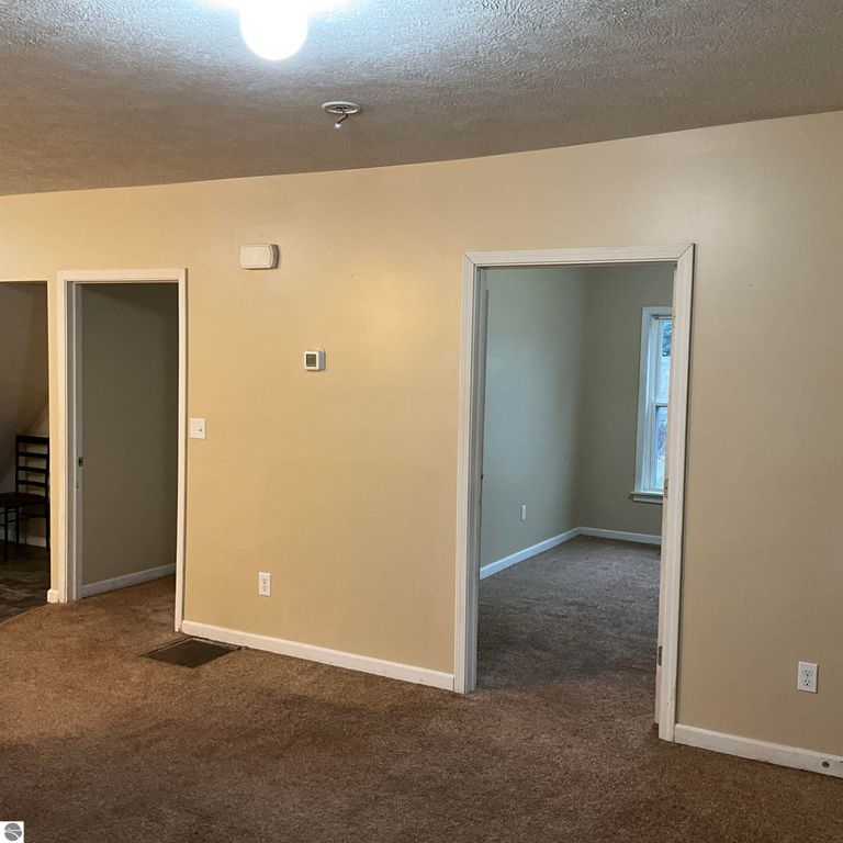 Image 18 of property listing at 3394 W Washington Road, Ithaca, MI 48847