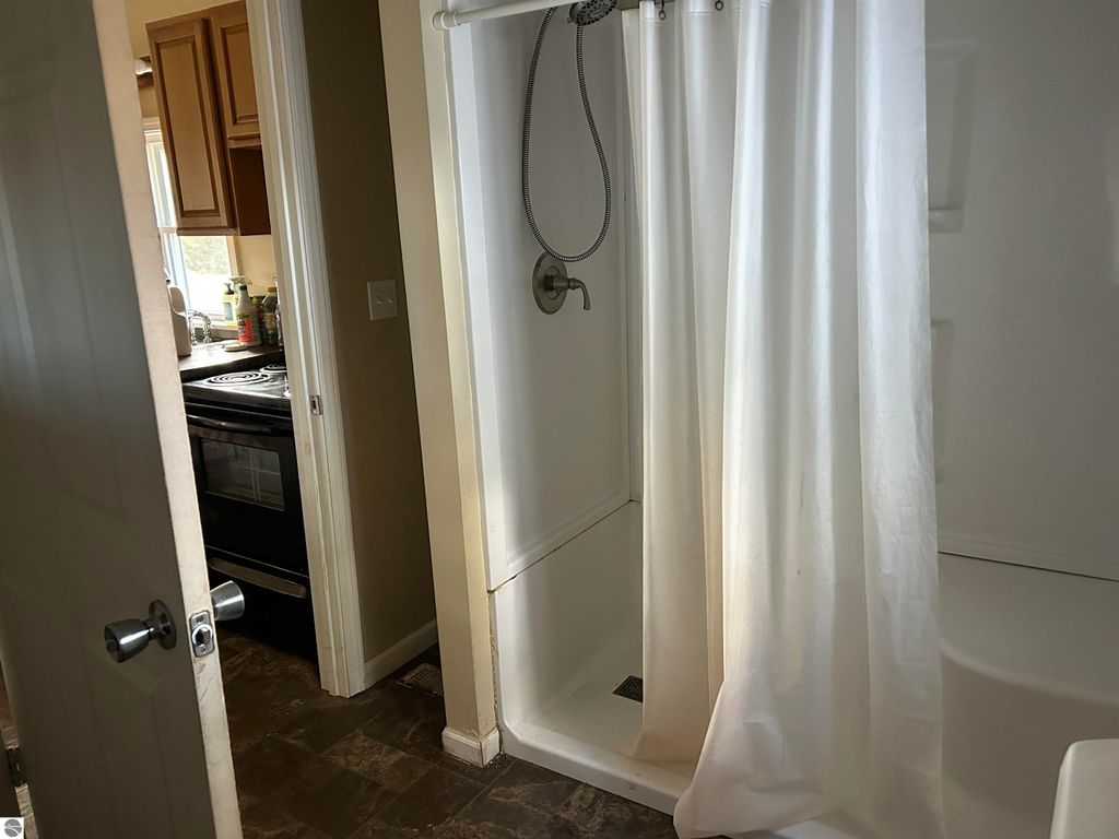 Image 28 of property listing at 3394 W Washington Road, Ithaca, MI 48847