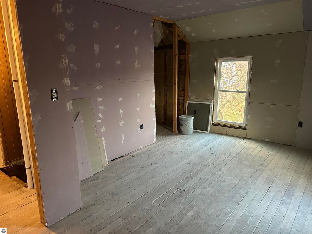 Image 31 of property listing at 3394 W Washington Road, Ithaca, MI 48847