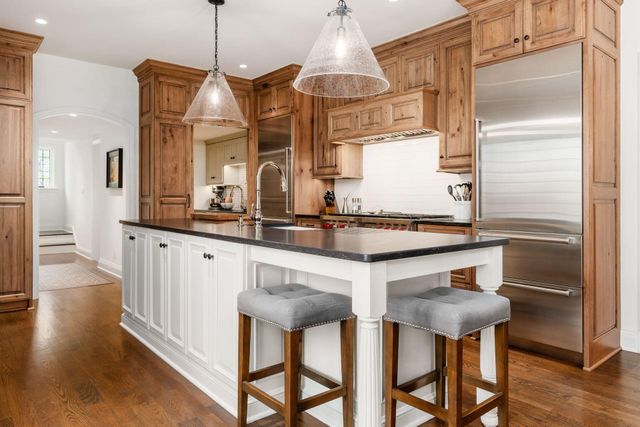 193 Stanbery Avenue, Bexley, OH 43209