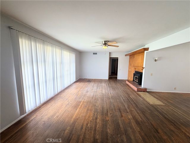 323 E Holly Street, Rialto, CA 92376