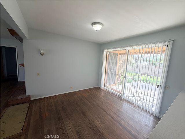 323 E Holly Street, Rialto, CA 92376