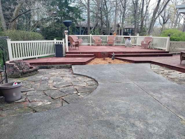 12130 S Nagle Avenue, Palos Heights, IL 60463