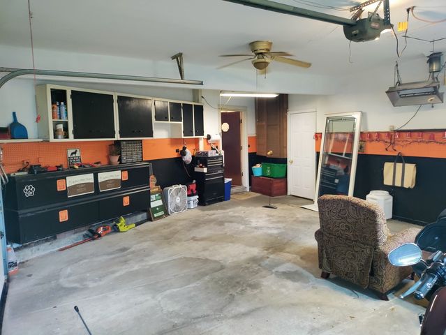 12130 S Nagle Avenue, Palos Heights, IL 60463