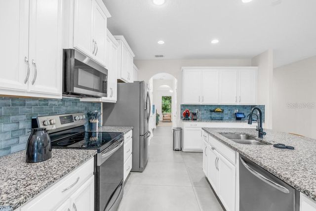 15512 FOUNTAIN COVE COURT, Winter Garden, FL 34787
