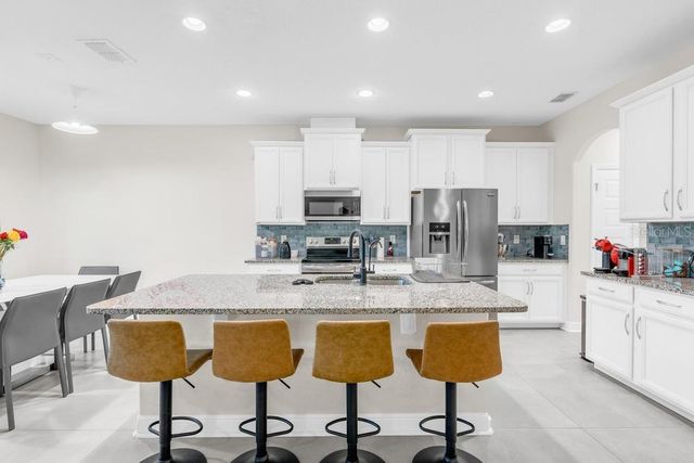 15512 FOUNTAIN COVE COURT, Winter Garden, FL 34787