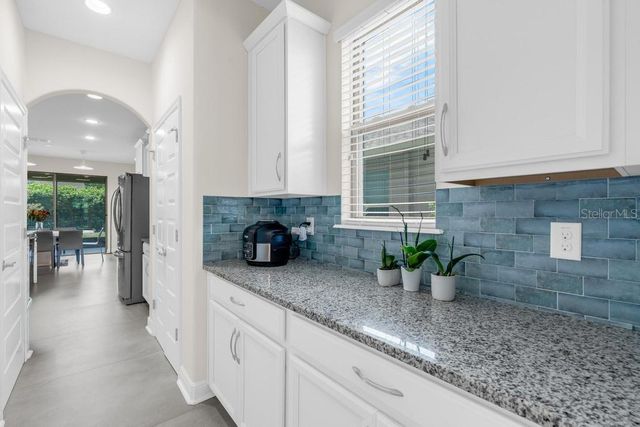 15512 FOUNTAIN COVE COURT, Winter Garden, FL 34787