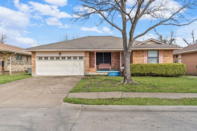 1501 Bardfield Avenue, Garland, TX 75041