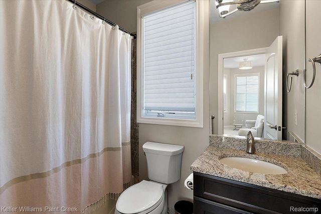 4838 Pinecrest Court, Rochester, MI 48306