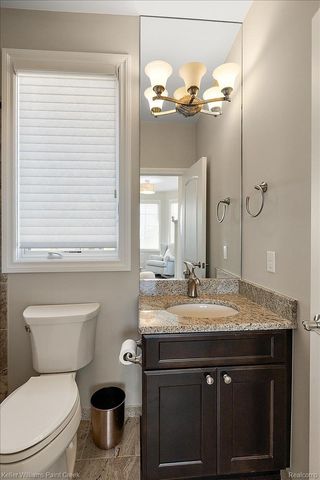 4838 Pinecrest Court, Rochester, MI 48306