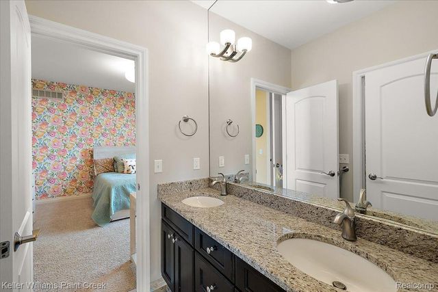 4838 Pinecrest Court, Rochester, MI 48306