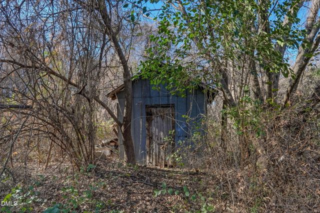 805 E Haggard Avenue, Elon, NC 27244