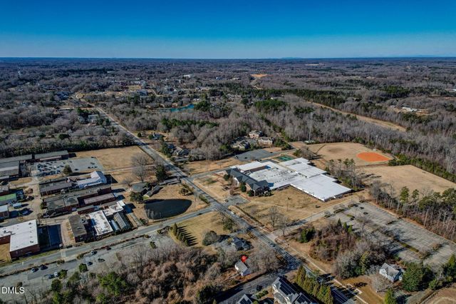 805 E Haggard Avenue, Elon, NC 27244