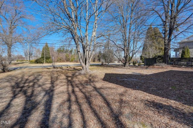 805 E Haggard Avenue, Elon, NC 27244
