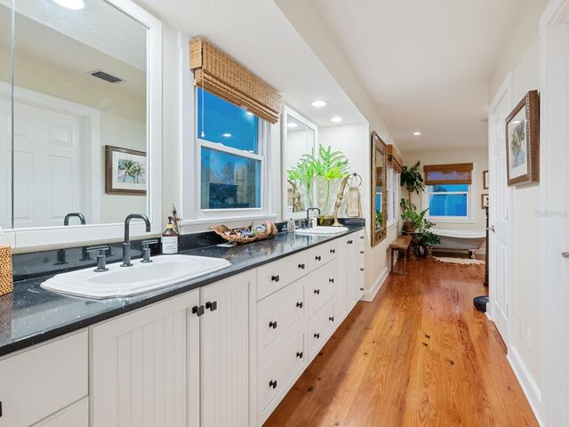 2211 6TH STREET W, Palmetto, FL 34221