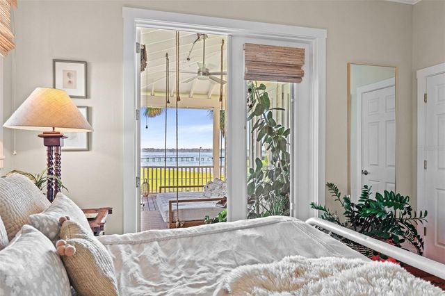 2211 6TH STREET W, Palmetto, FL 34221