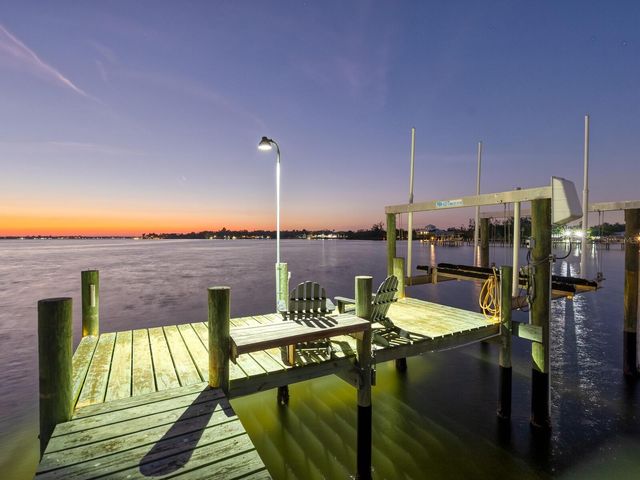 2211 6TH STREET W, Palmetto, FL 34221