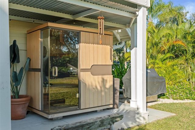 2211 6TH STREET W, Palmetto, FL 34221