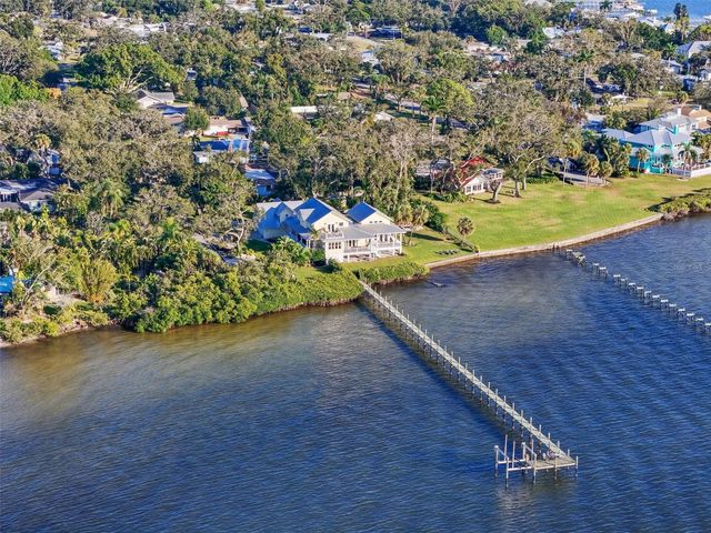 2211 6TH STREET W, Palmetto, FL 34221