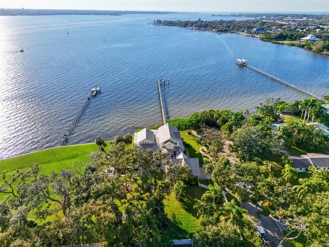 2211 6TH STREET W, Palmetto, FL 34221