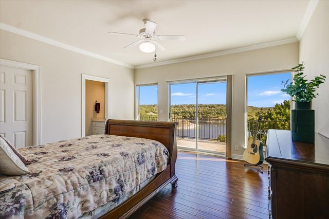 1817 Kingfisher Ridge CV, Lago Vista, TX 78645