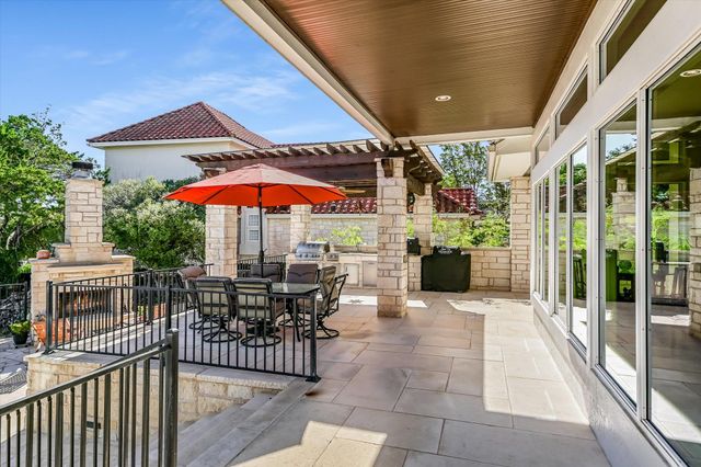 1817 Kingfisher Ridge CV, Lago Vista, TX 78645