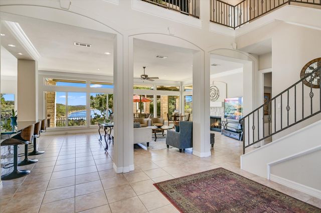 1817 Kingfisher Ridge CV, Lago Vista, TX 78645