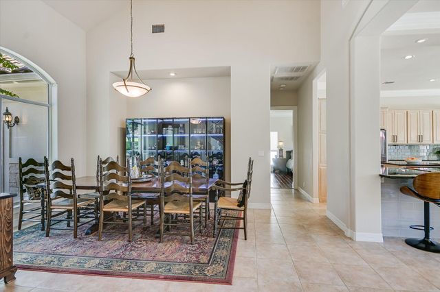 1817 Kingfisher Ridge CV, Lago Vista, TX 78645