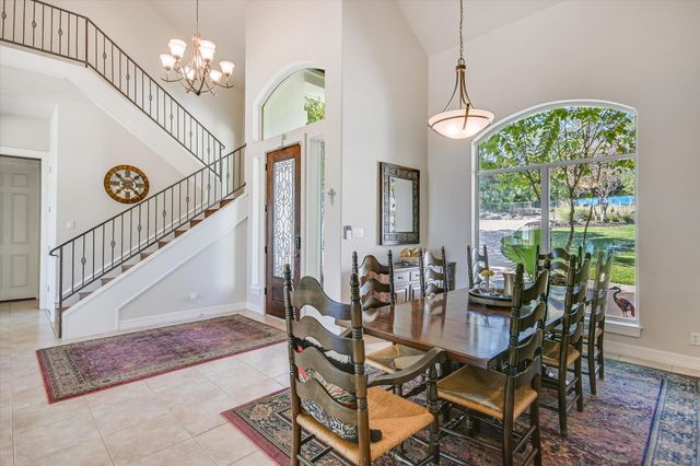 1817 Kingfisher Ridge CV, Lago Vista, TX 78645