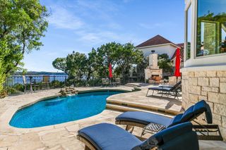 1817 Kingfisher Ridge CV, Lago Vista, TX 78645