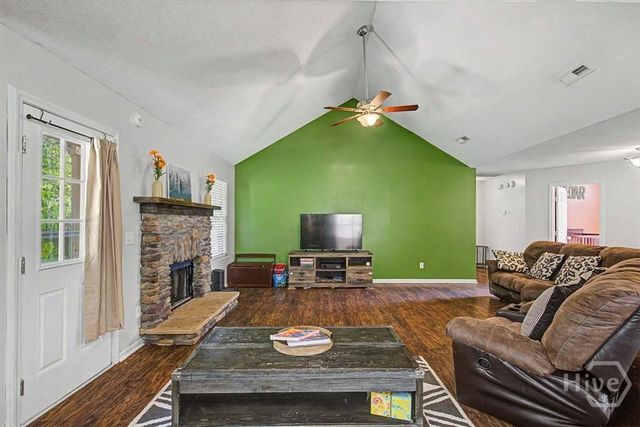 503 Creekview Drive, Hinesville, GA 31313